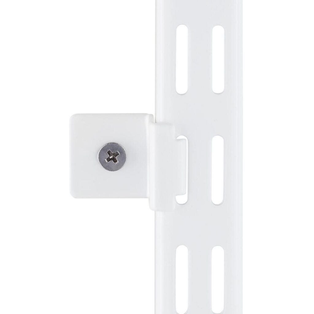 Elfa riiulisüsteem valge viimistlusega panipaigale